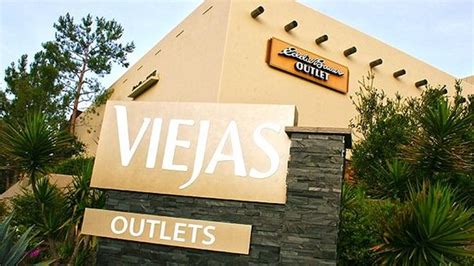 viejas outlet mall alpine ca.